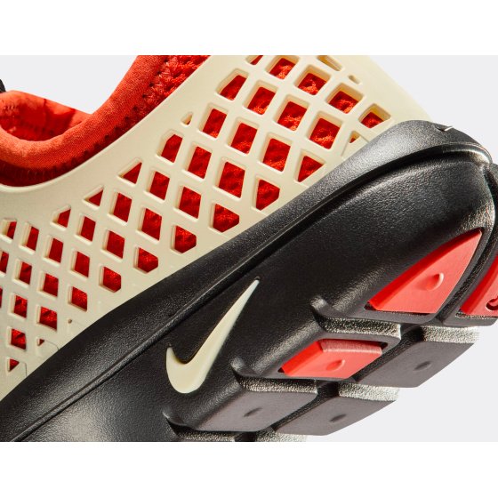 Nike Rejuven8 OG QS Black Muslin