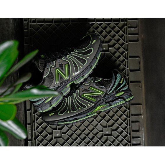 New Balance 1890 Faded Black Utility Green