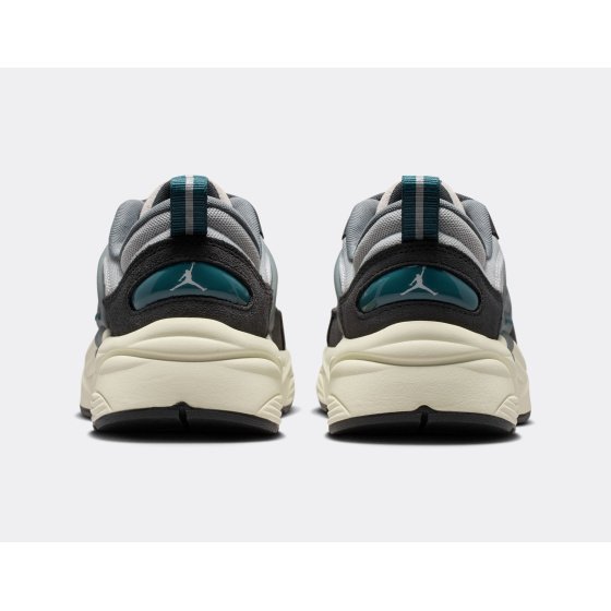 Jordan Trunner O/S Photon Dust Ash Green