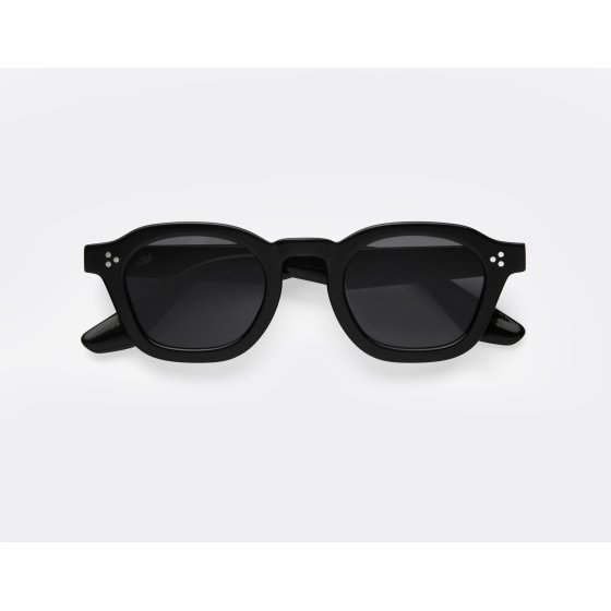 Akila Logos Black
