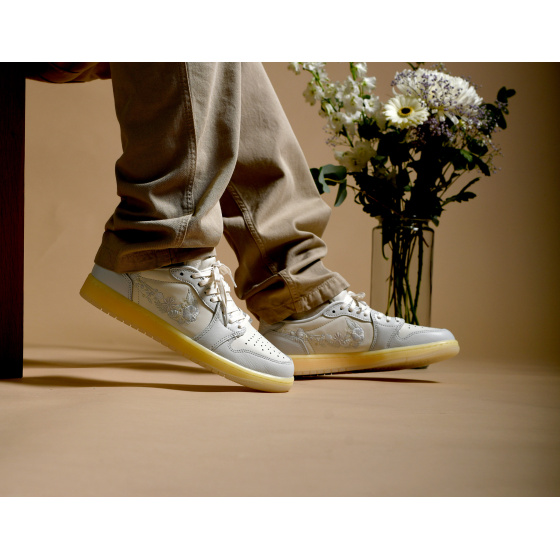 Jordan Air Jordan 1 Retro Low OG Floral Swoosh