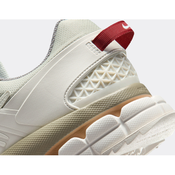 Nike Zoom Vomero Roam Spruce Fog