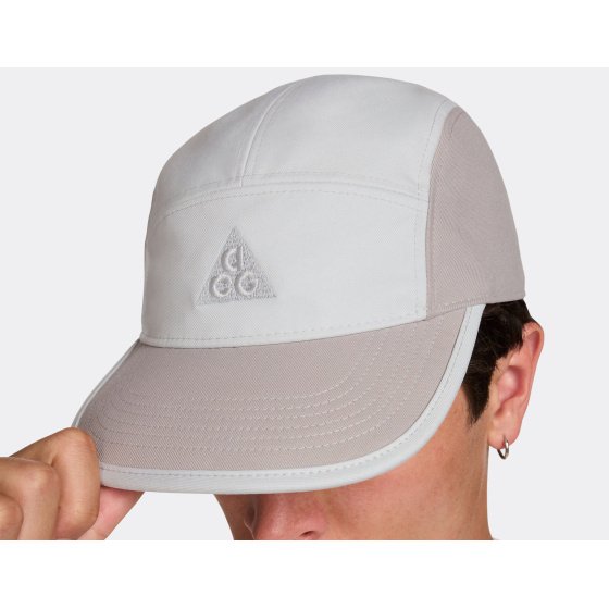 Nike ACG Fly Cap Photon Dust