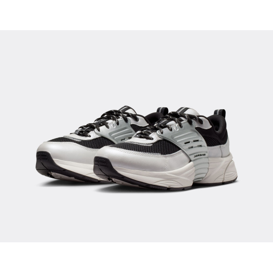 Jordan Trunner O/S Photon Dust White