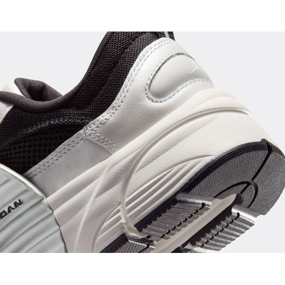 Jordan Trunner O/S Photon Dust White