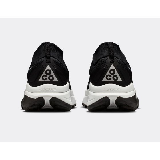 Nike ACG Zegama Trail Black Summit White