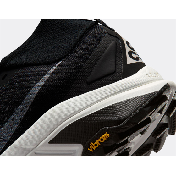 Nike ACG Zegama Trail Black Summit White