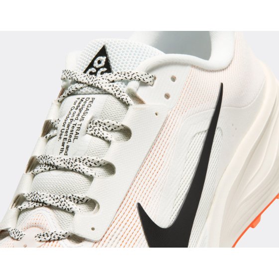 Nike ACG Pegasus Trail Summit White Safety Orange