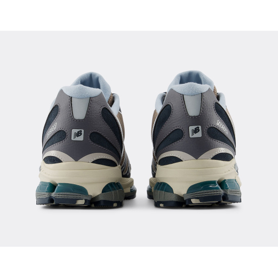 New Balance 1890 Outerspace