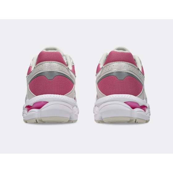 Asics Gel-Cumulus 16 White Cream