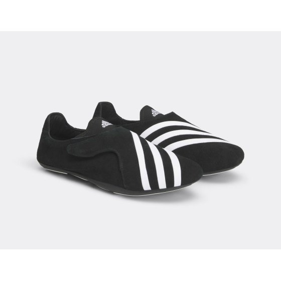adidas Pharrell Williams Vario Flat Earther Black White