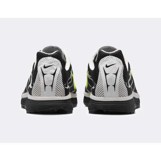 Nike Zoom Streak 3 Black Volt