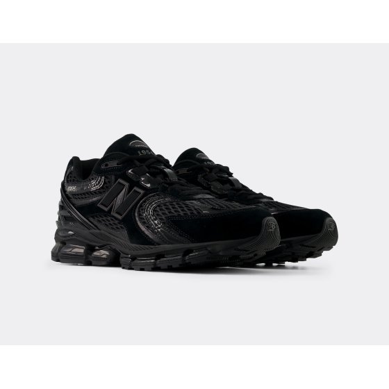 New Balance 1954R Black