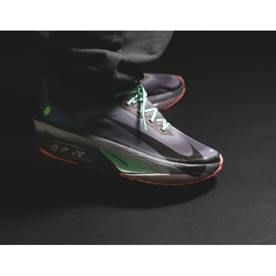 Nike Zoom Fly 6 International Running Team Baroque Brown
