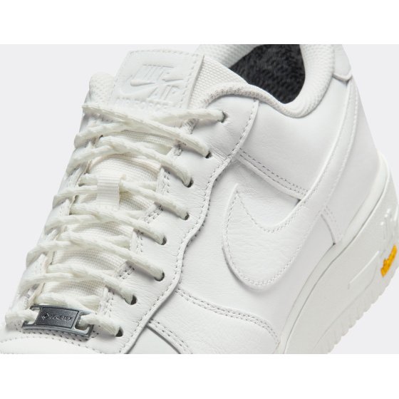 Nike Air Force 1 Gore-Tex Vibram Summit White