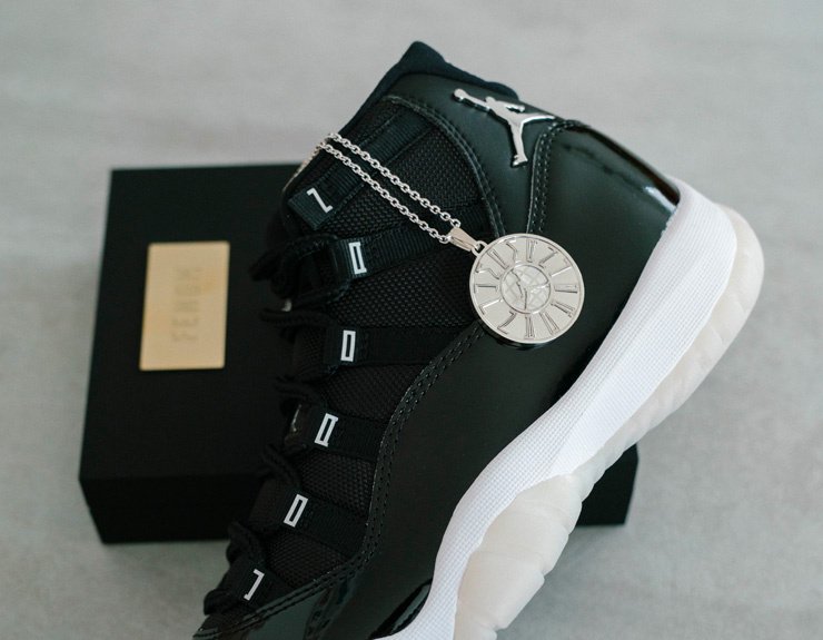 Air Jordan 11 Jubilee